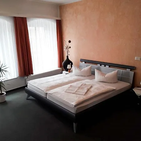 Bavaria Отель Дёбельн