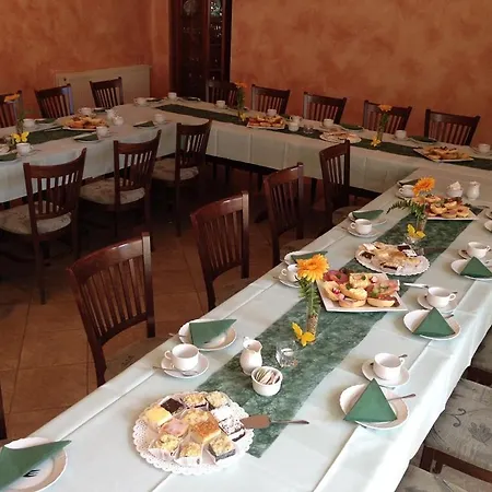 Bavaria מלון Döbeln